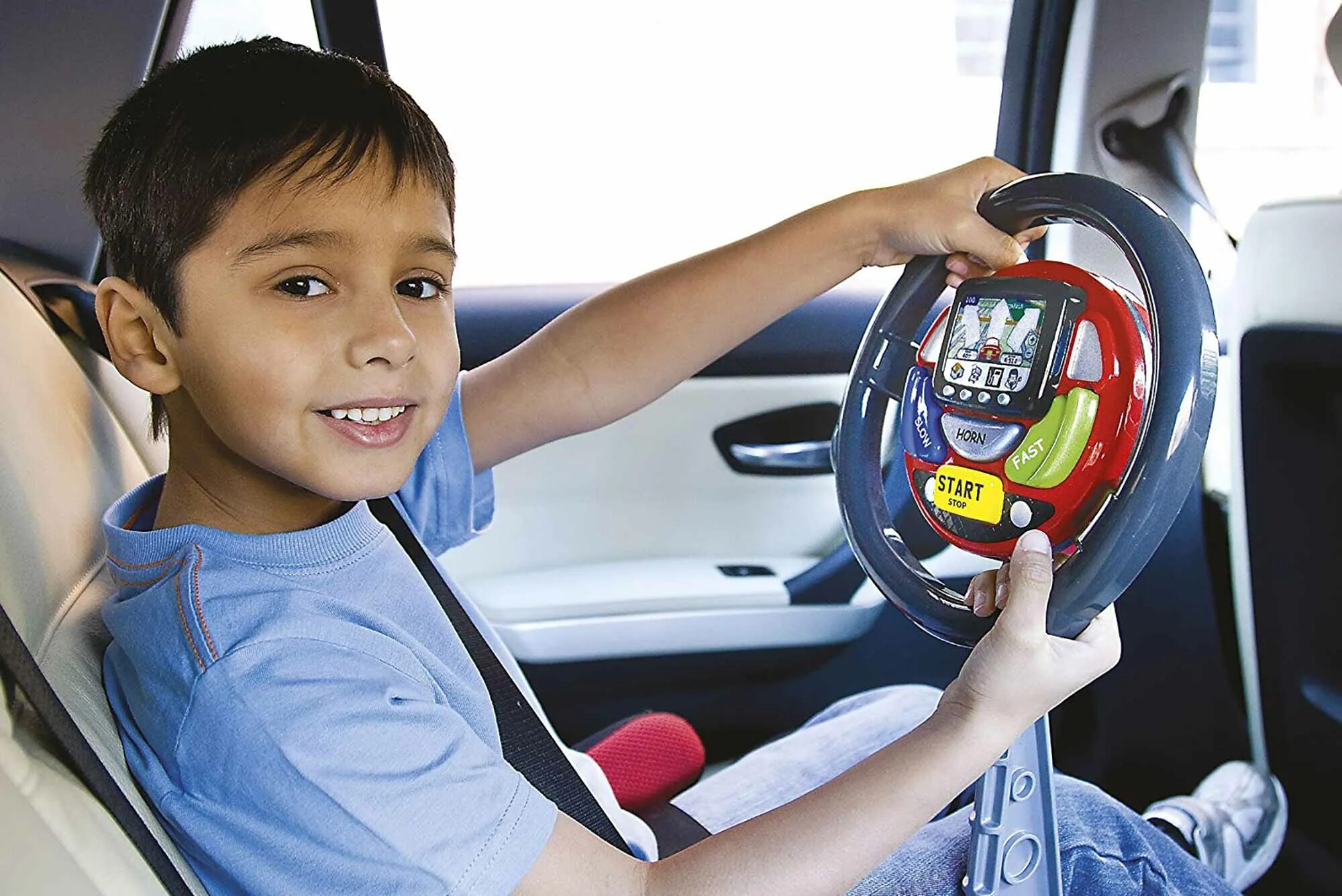 Руль для хбокс 360. За рулем мерседеса. Игровой руль для приставки xbox 360. Лет руле. Мужчина за рулем.