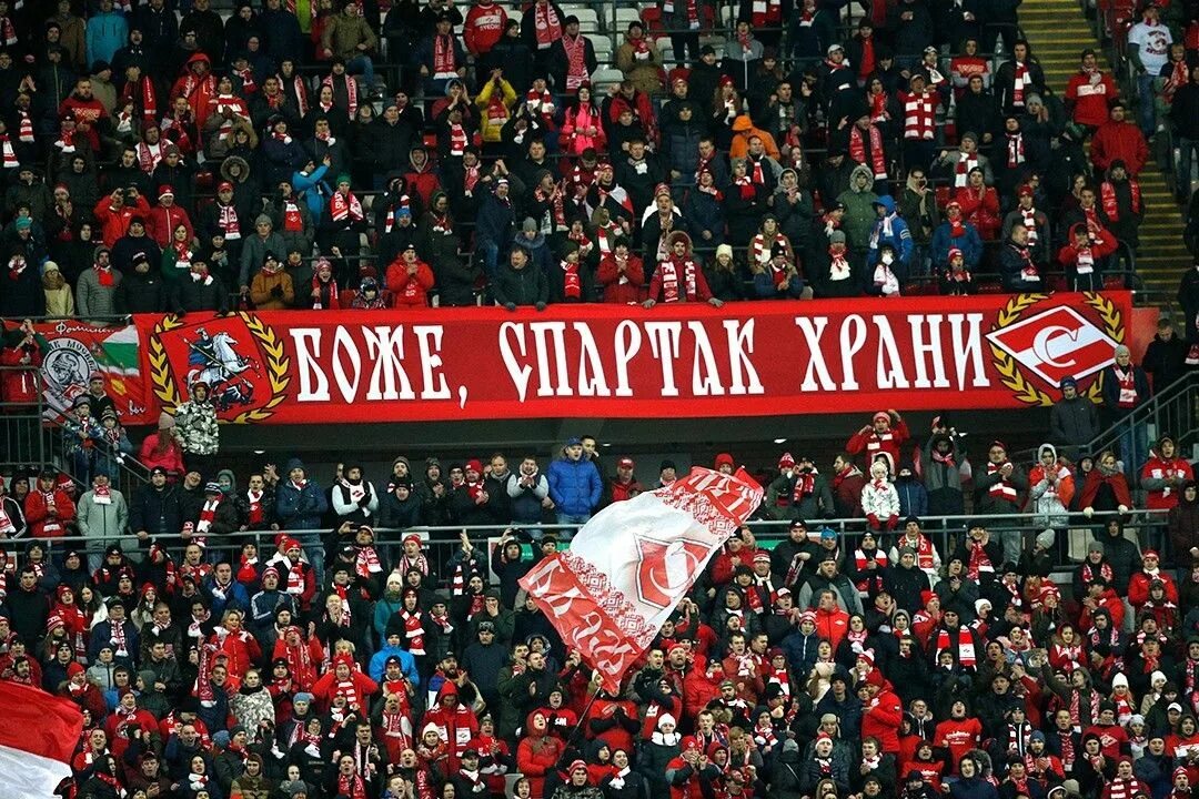 Сайт редвайт фанатов спартака. Спартак москва ультрас. фк спартак москва ультрас. трибуна ультрас спартака. фанаты фк спартак москва.
