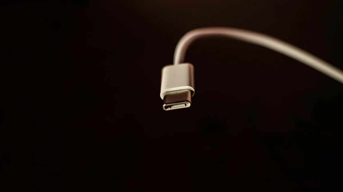 Usb type c айфон 15. Usb c apple. iphone с разъёмом usb c. iphone 15 usb c. кабель lightning type-c.