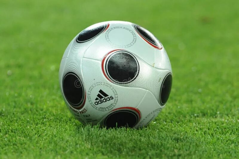 Европас. Мяч европас 2008. adidas euro 2008. мяч адидас евро 2008. мяч adidas europass.