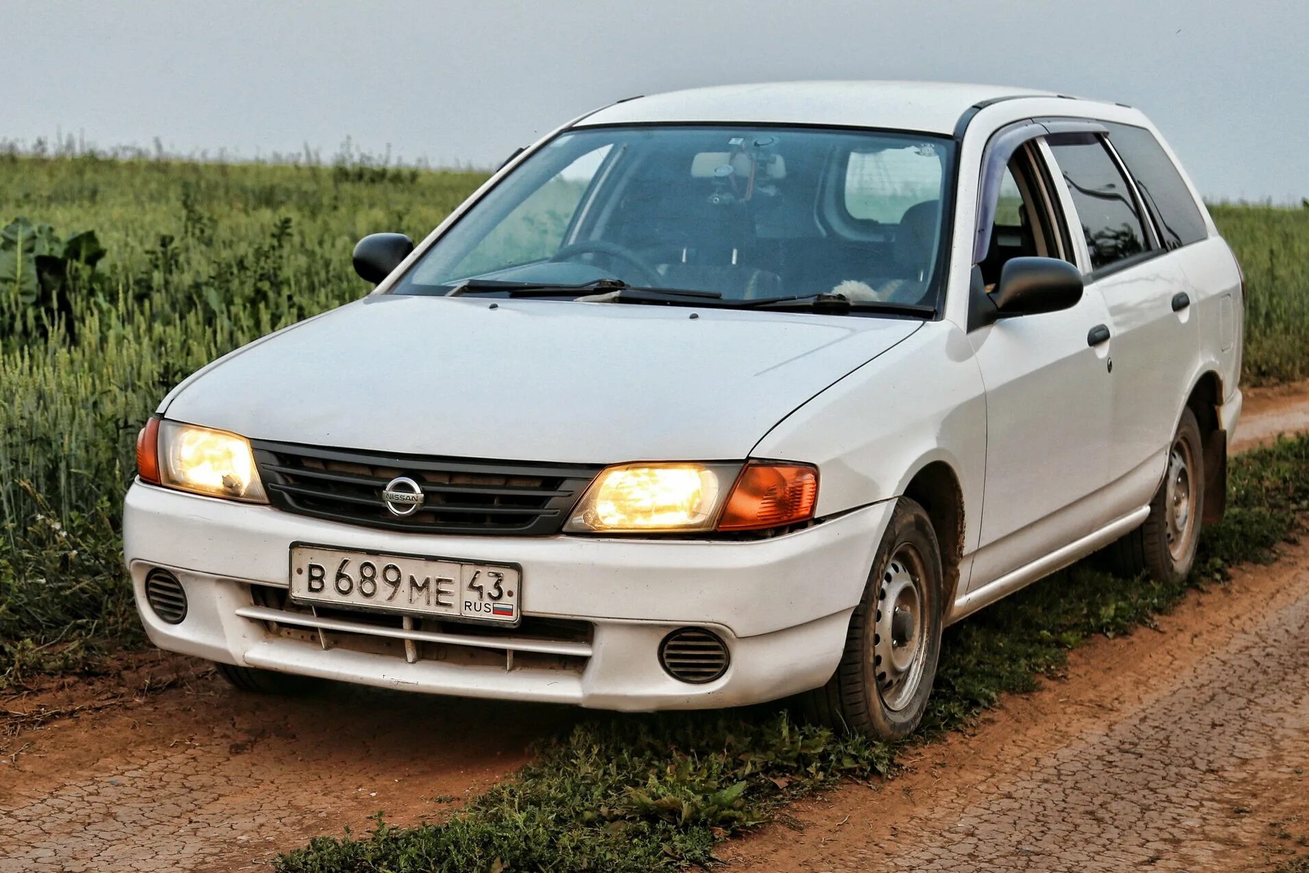 Ниссан ад универсал 2005. Nissan ad ii 2000 г. Nissan ad 2000. Ниссан ад 2000. 5.