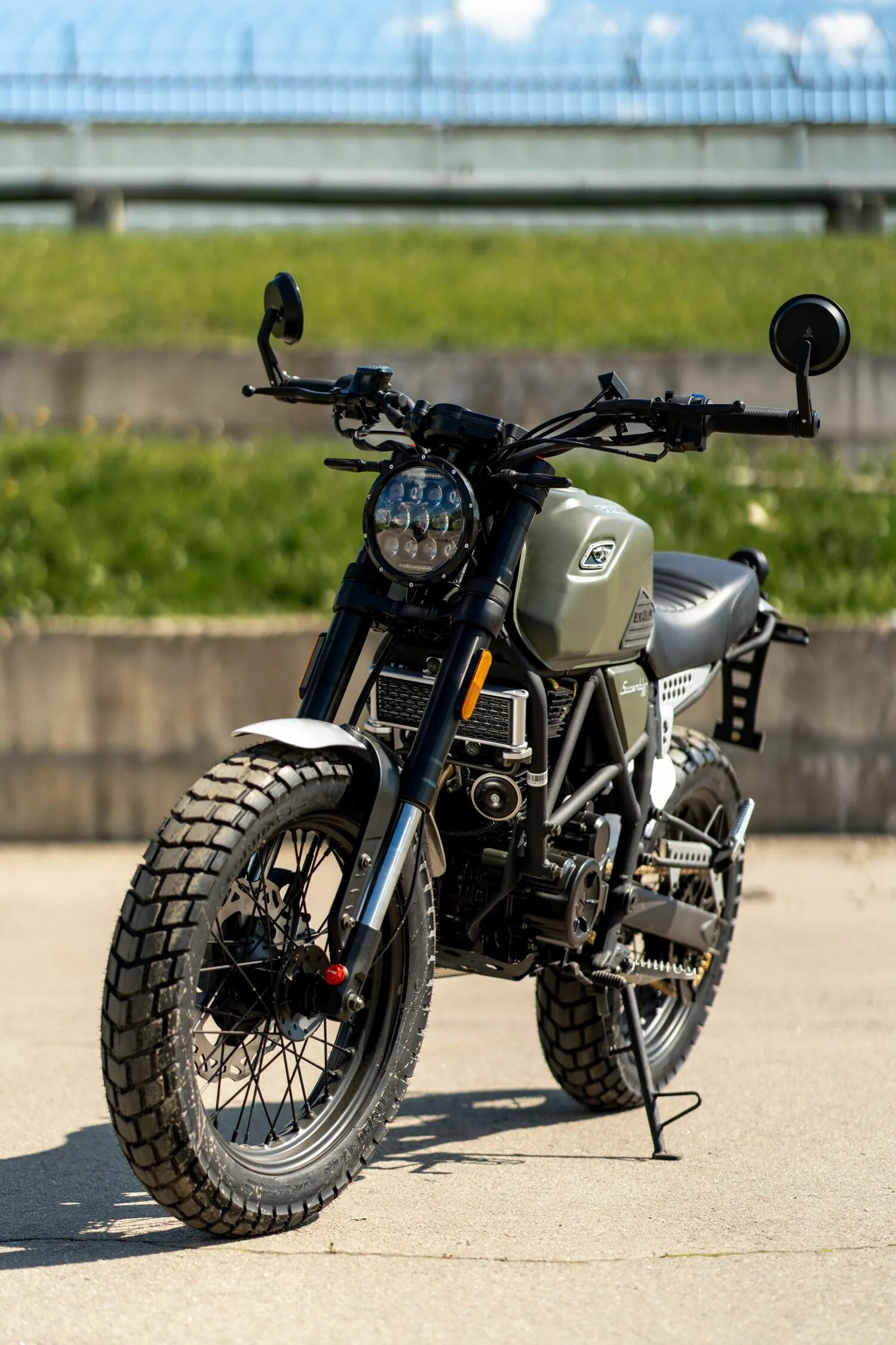 Мотоцикл fuego scrambler 300. Fuego scrambler 300. Фуего скремблер 300. Фуего скрамблер 3. Фуего скрамблер 3.