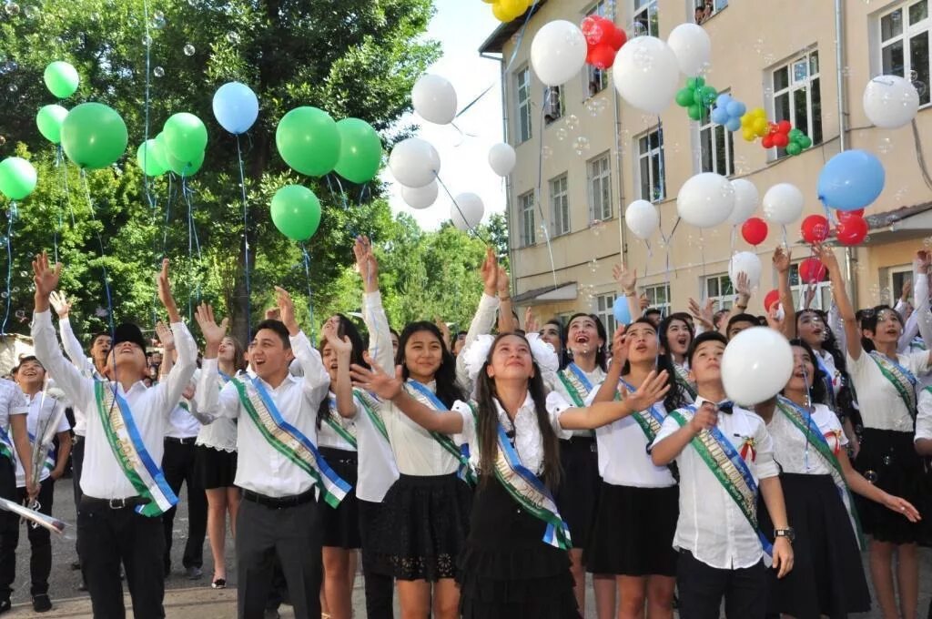 Bitiruvchilar uchun raqslar