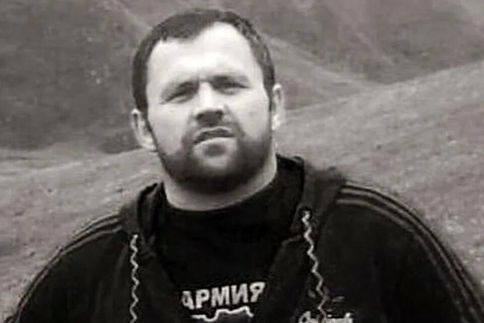 Зелимхан хангошвили фото. Чеченского боевика зелимхана хангошвили. Полевого командира зелимхана хангошвили. Зелимхан хангошвили фото. Зелимхан султанович хангошвили грузинский полевой командир.