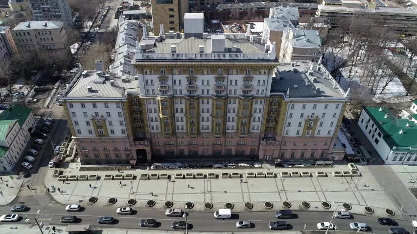 Chicko новинский бул 7 москва фото. Новинский бульвар посольство США. , Посольство США на Новинском,. Москва Новинский бульвар 18. Новинский бульвар 18 б Москва.