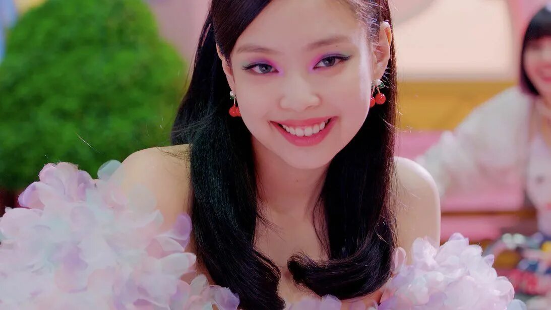 Spot jennie zico перевод. Blackpink дженни 2025. дженни blackpink ice cream 2025. дженни blackpink 2025. jennie 2025.