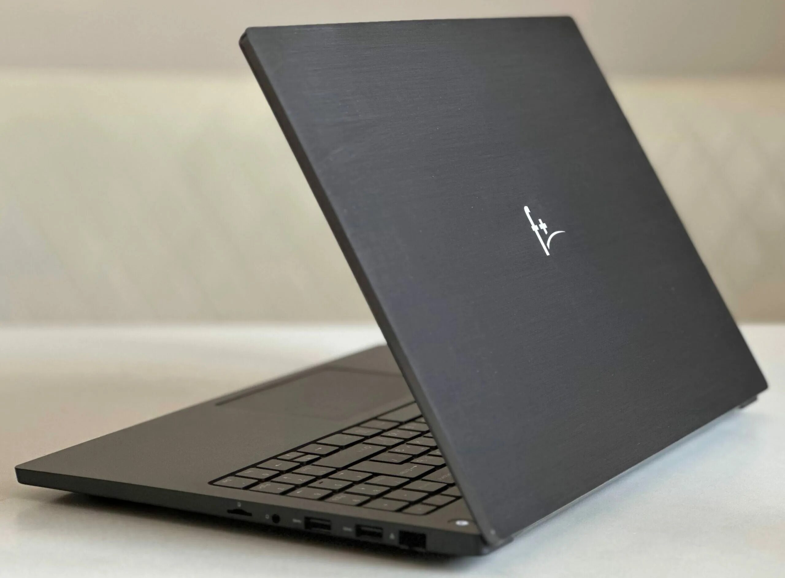 F flaptop r fltp 5r7. F+ flaptop i. f+ flaptop i fltp-5i3-8256-w. ноутбук f+ flaptop i-series/15.6&quot;/core i5-1235u/8/512. i3 12100f для ноутбука.