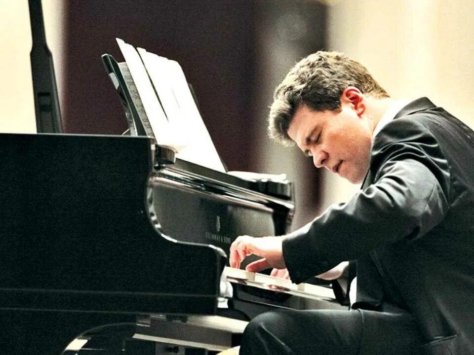Заслуженный пианист россии пианист владимир. Концерт для фортепиано с оркестром мацуев. Выступления пианистов. Выступления пианистов. Симфонический оркестр с фортепиано мацуев.