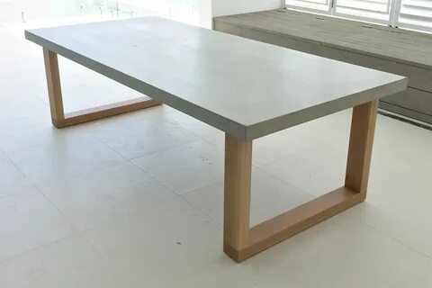 Стол из бетона