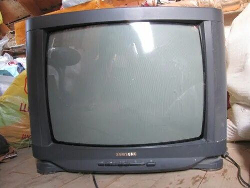 Старый телевизор самсунг 1990. Телевизор Samsung 54 диагональ. Телевизор самсунг 2003. Телевизор самсунг старый модели.