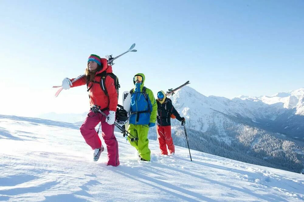 Центр зимнего спорта в австрии. Спорт в Австрии. Salzburg Austria Ski. Ski Fashion Family. Ski Pass Wagrein.