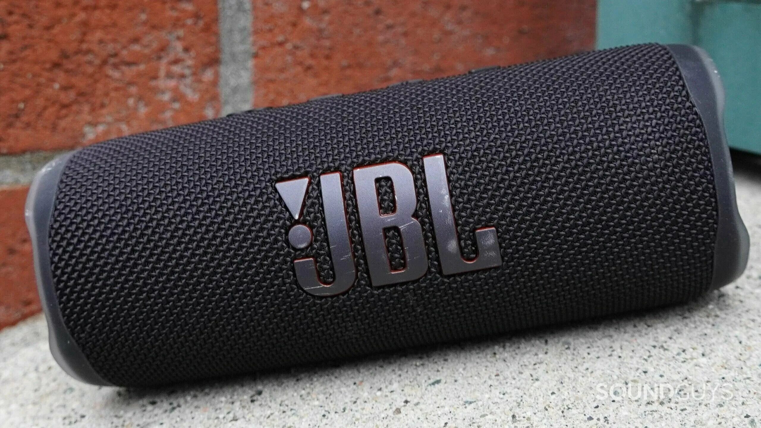 Флип 6 jbl. Jbl flip 6 паль. Jbl flip 6 harman. Jbl flip 6 white. Оригинальная колонка jbl flip 6.