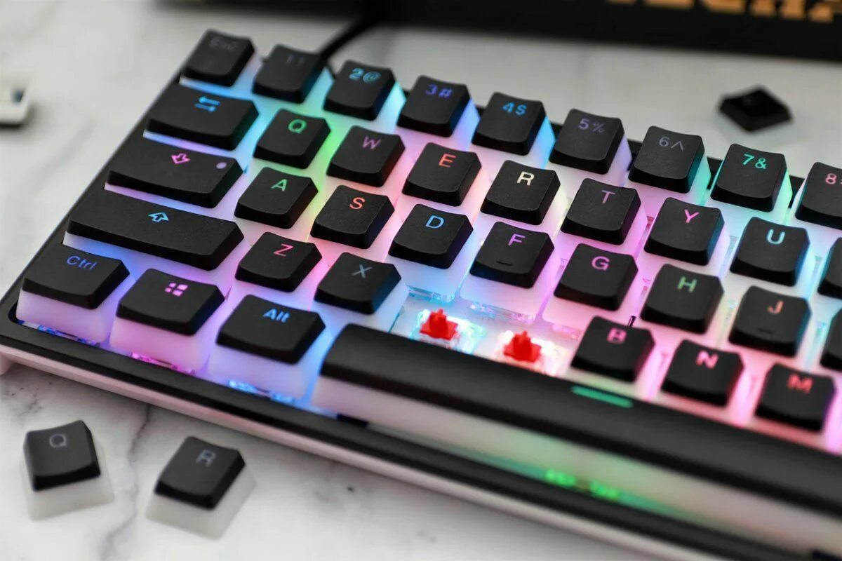 Как менять кейкапы. Pbt кейкапы. pudding keycaps black. ducky halloween keycaps. прозрачные кейкапы для клавиатуры.