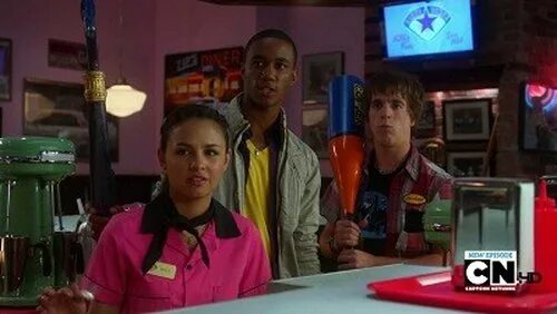 Телепередача уровень. Передача «сто к одному». Телепередача уровень. Тв игра сто к одному. Студия программы сто к одному.