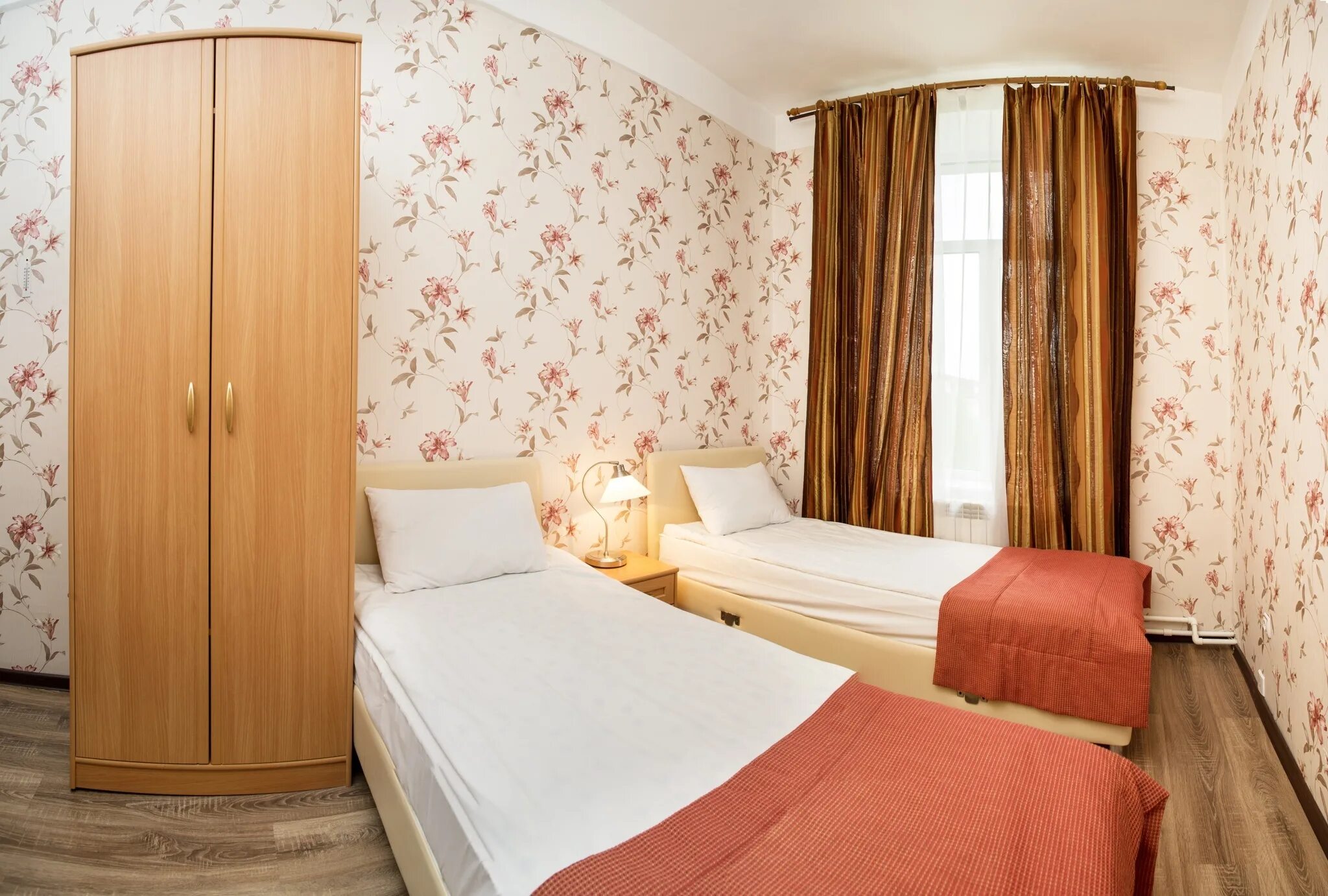 Гостиница первомайская москва. Нижняя первомайская 77. Гостиница метро первомайская. Москва ул нижняя первомайская 77. Гостиница метро первомайская.