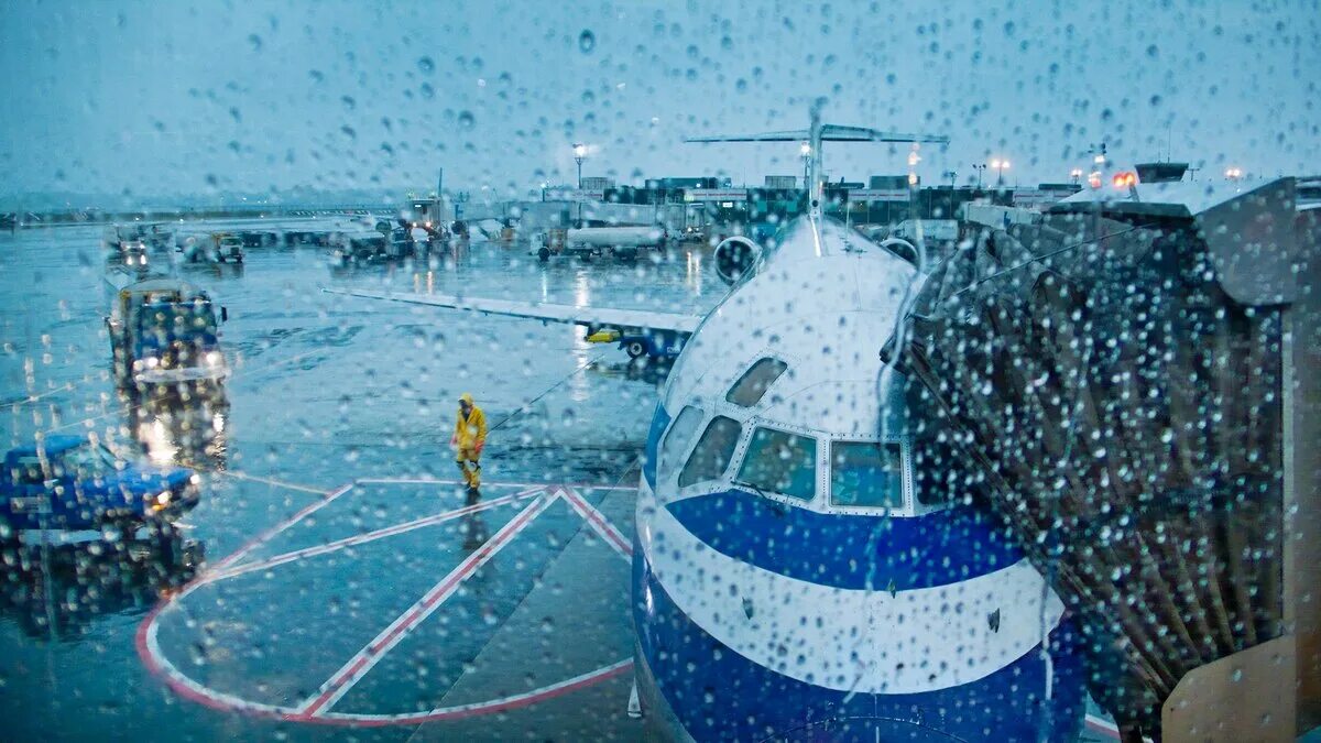 Delay bad weather. Bad weather has delayed the trains. flight delayed bad weather drawn picture.