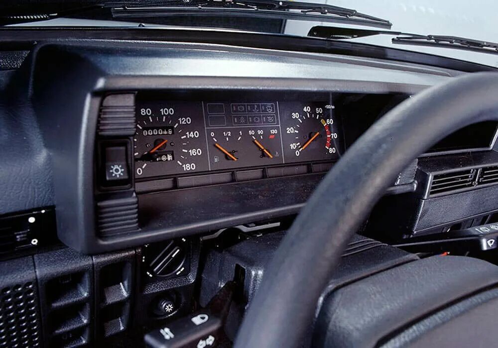 2002 ваз 2109 панель. Ваз 2109 салон новый руль. Торпеда ваз 21093. Панель 21099. Ваз 2115 с высокой панелью.