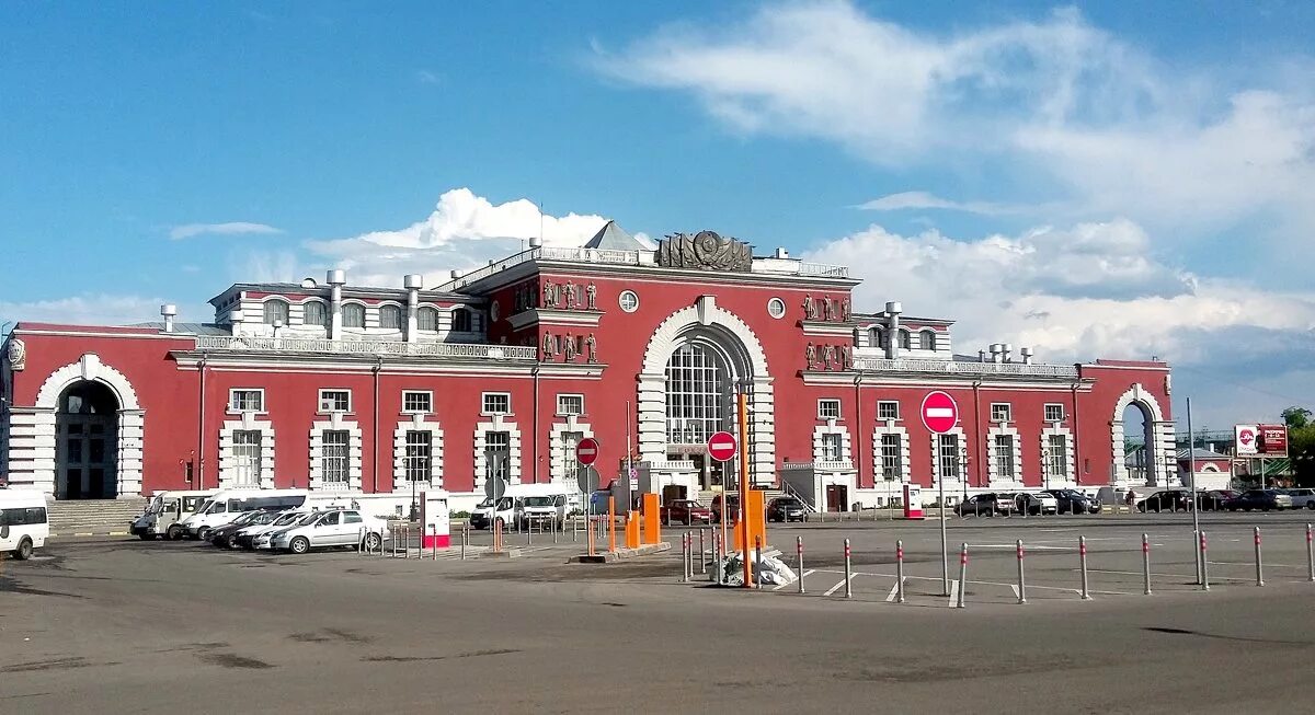 Жд пл. Вокзал г Курск. Курский вокзал Курск. Город Курск ЖД вокзал. Привокзальная площадь Курск.