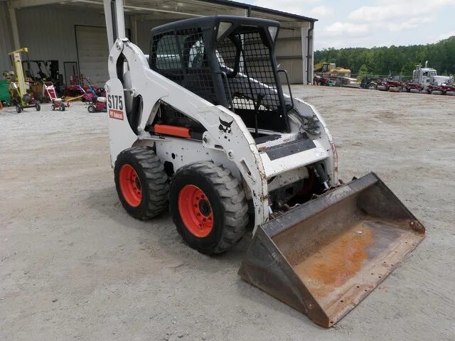 Мини-погрузчика bobcat 175. Мини погрузчик 175. Бобкэт 175. Погрузчик bobcat s175. Бобкэт 530.