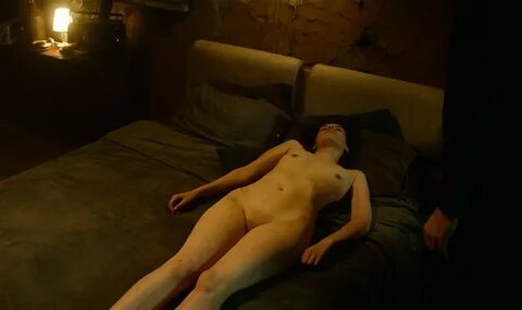 Голая Анастасия Красовская в сериале "Внутри убийцы" .