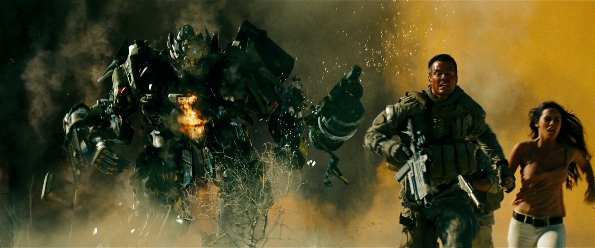 Transformers 2009. Джош Дюамель трансформеры месть падших.