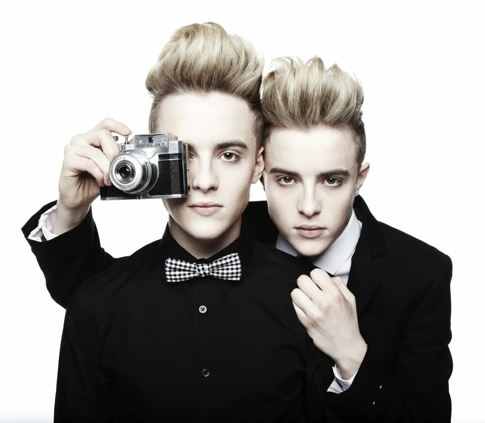 Братья близнецы песни. Jedward. Jedward братья Близнецы. Jedward 2023. Джедвард 2024.