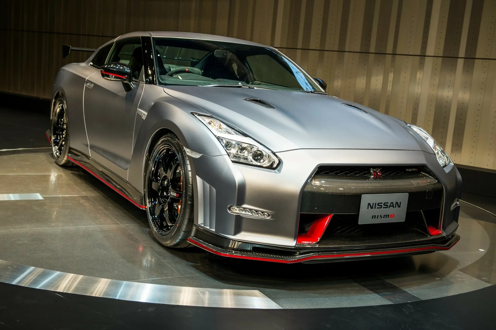 Gt r купить. Nissan Skyline GTR r35. Nissan GTR 35 Nismo 2015. Nissan GTR Nismo. Ниссан ГТР р35 2005.