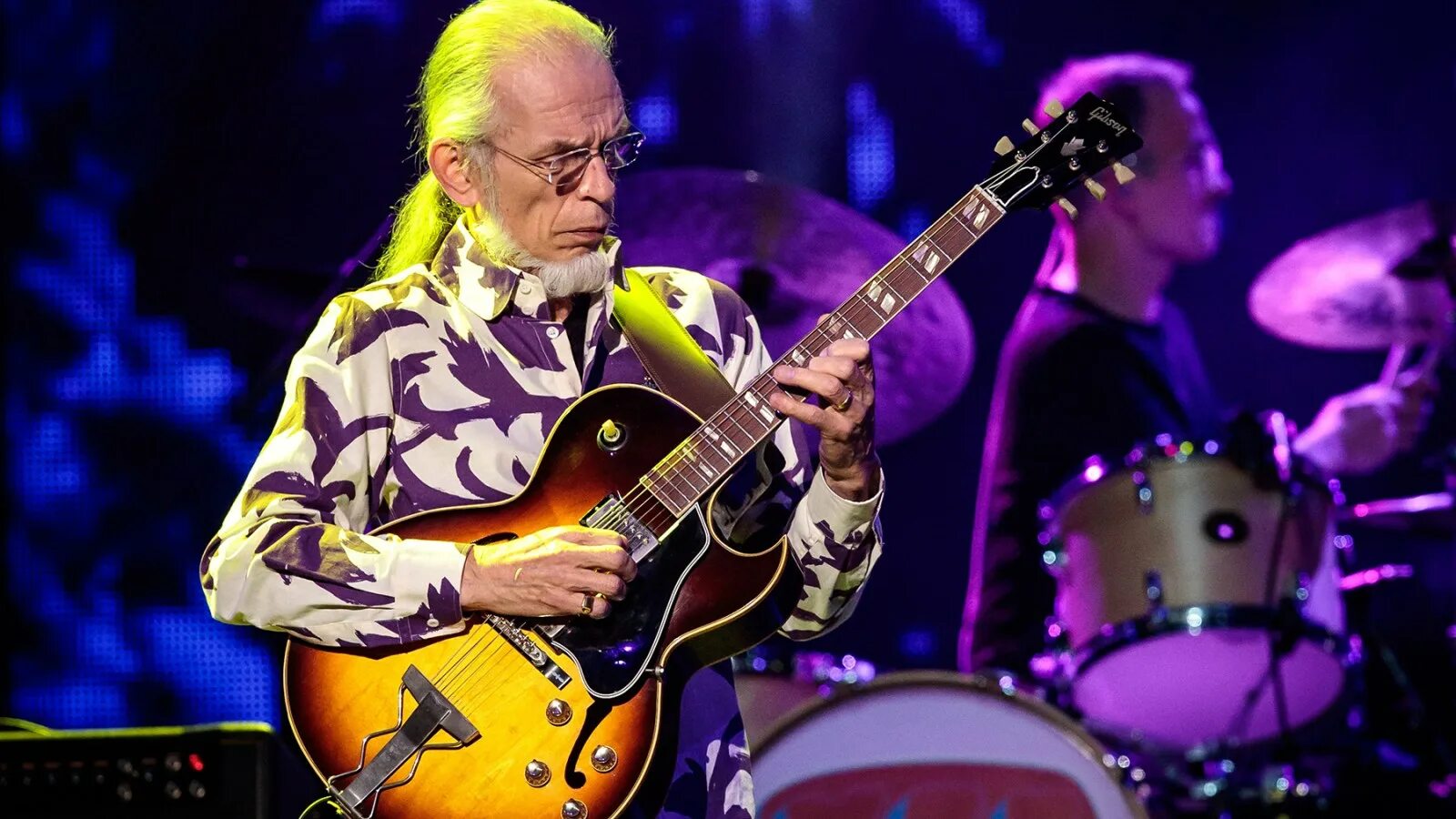 Маче слушать. Steve Howe. Стив хау Yes. Steve Howe Yes. Стив Хоуи 2020.