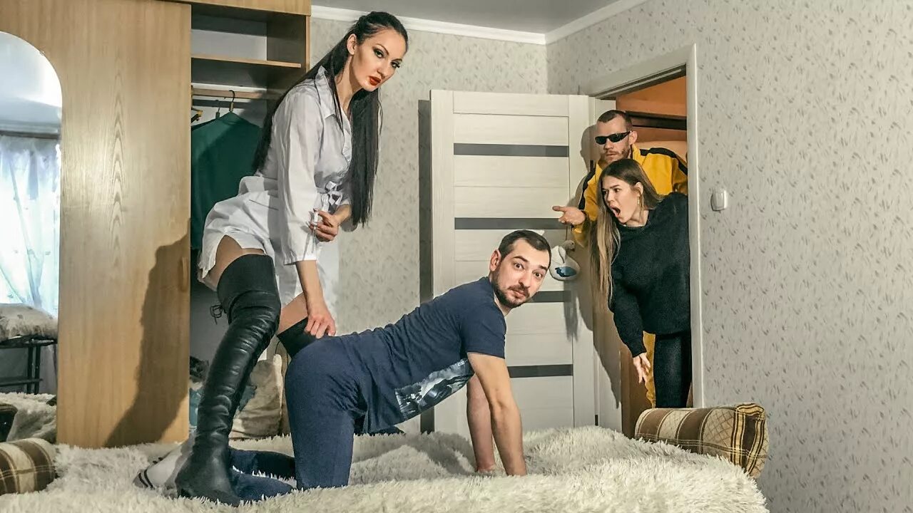 Джастин барринджер. Джастин баррингер модель. Мужики и красавица видео. Красивые фото мужчины и женщины. Красивые мужчины.