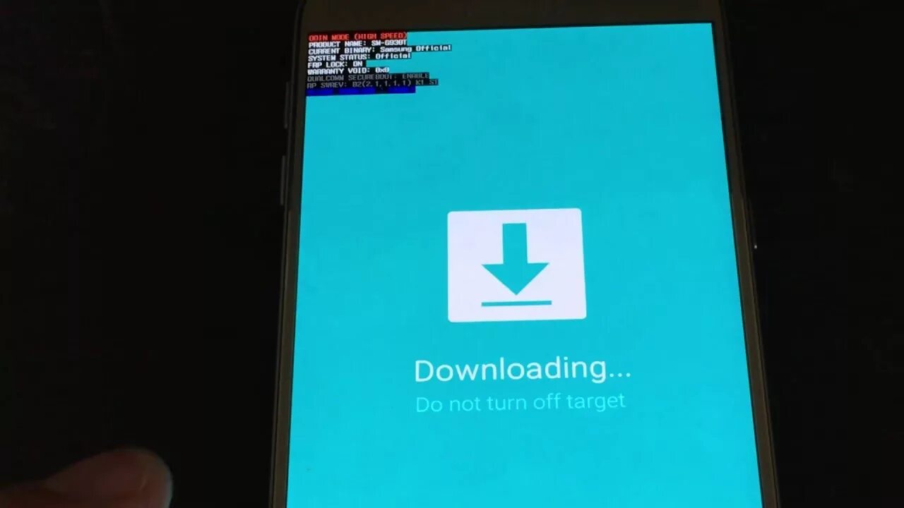 Что такое downloading. Самсунг do not turn off target. Downloading do not turn off target. На самсунге downloading do not turn off target. Samsung голубой экран downloading.