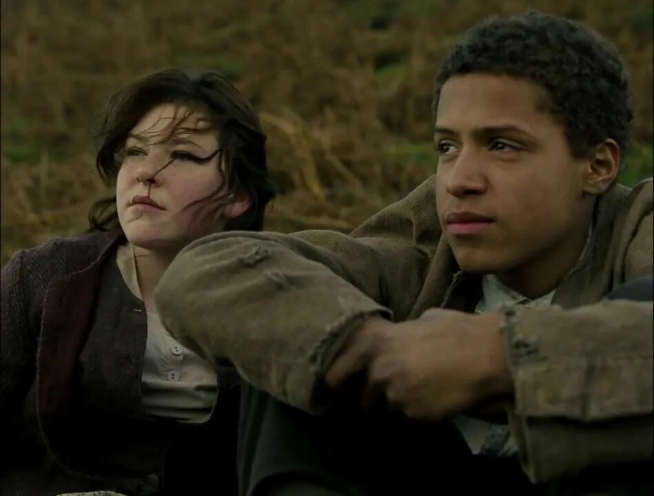 Грозовой перевал 2011. Грозовой перевал фильм 2011. Грозовой перевал фильм 2011 хитклифф. Грозовой перевал 2011 постер. Грозовой перевал 2011.