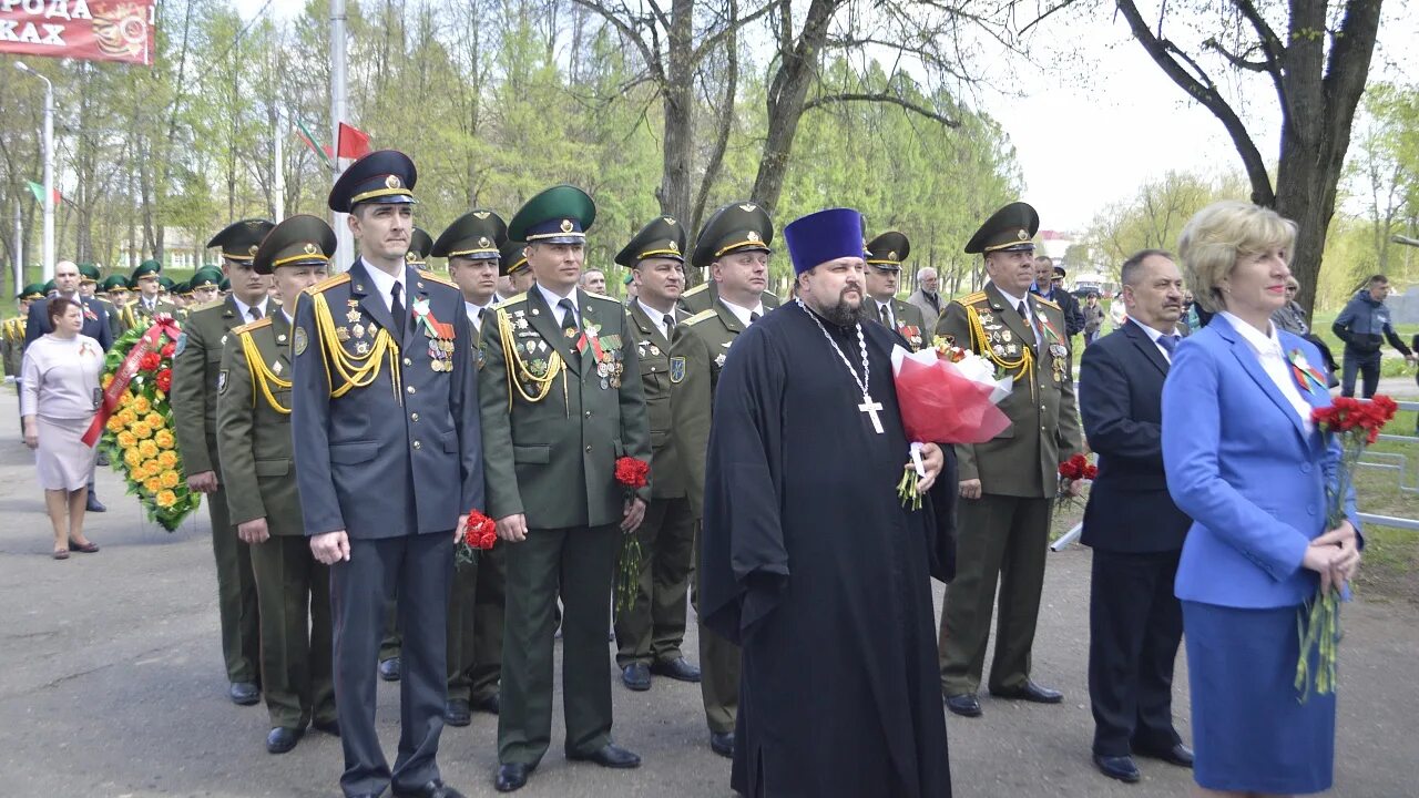 С днем победы полоцк курган. Курган в полоцке 9 мая 2024г. Полоцк курганславы 9 мая2024 г. 9 мая полоцк. 9 мая полоцк.