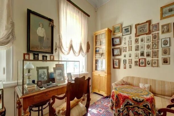 Yasnaya Polyana estate-museum Home, Home decor, Home and garden