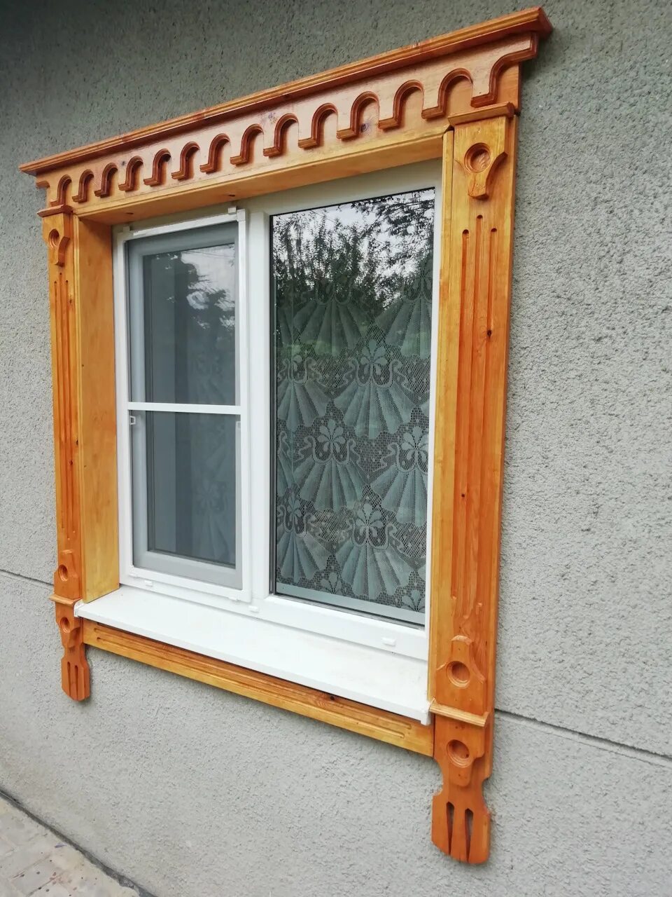 Наличник для пластиковых окон внутренний. Пластиковые наличники на окна внутренние. Наличники на окна. Наличник exter 58х10 мм, белый. Пластиковый наличник оконный wi2511.