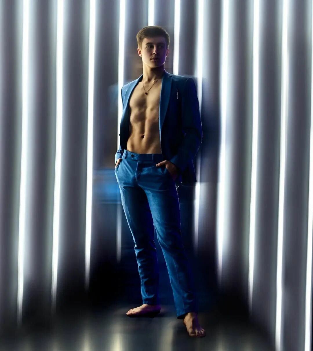 Brian jamie joseph simons. Lorenzo bagnati рост. Leo lorenzo dancer. лео лоренцо танцор биография. Leo lorenzo танцор.