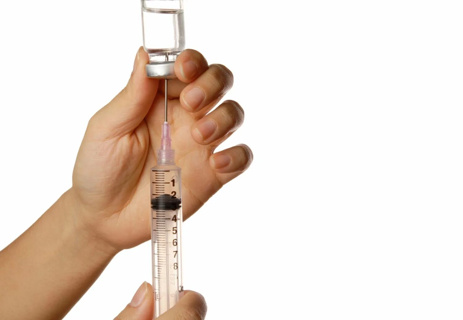 Как набирать инъекции в шприц. Набор из ампулы в шприц. Как набирать инъекции в шприц. Набор лекарственного раствора из ампулы в шприц. Подготовка пациента к инъекции.