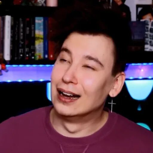 Обзор юлая. Энтони обзор книг. Энтони юлай 2023. Энтони юлай. Блоггер энтони юлай.