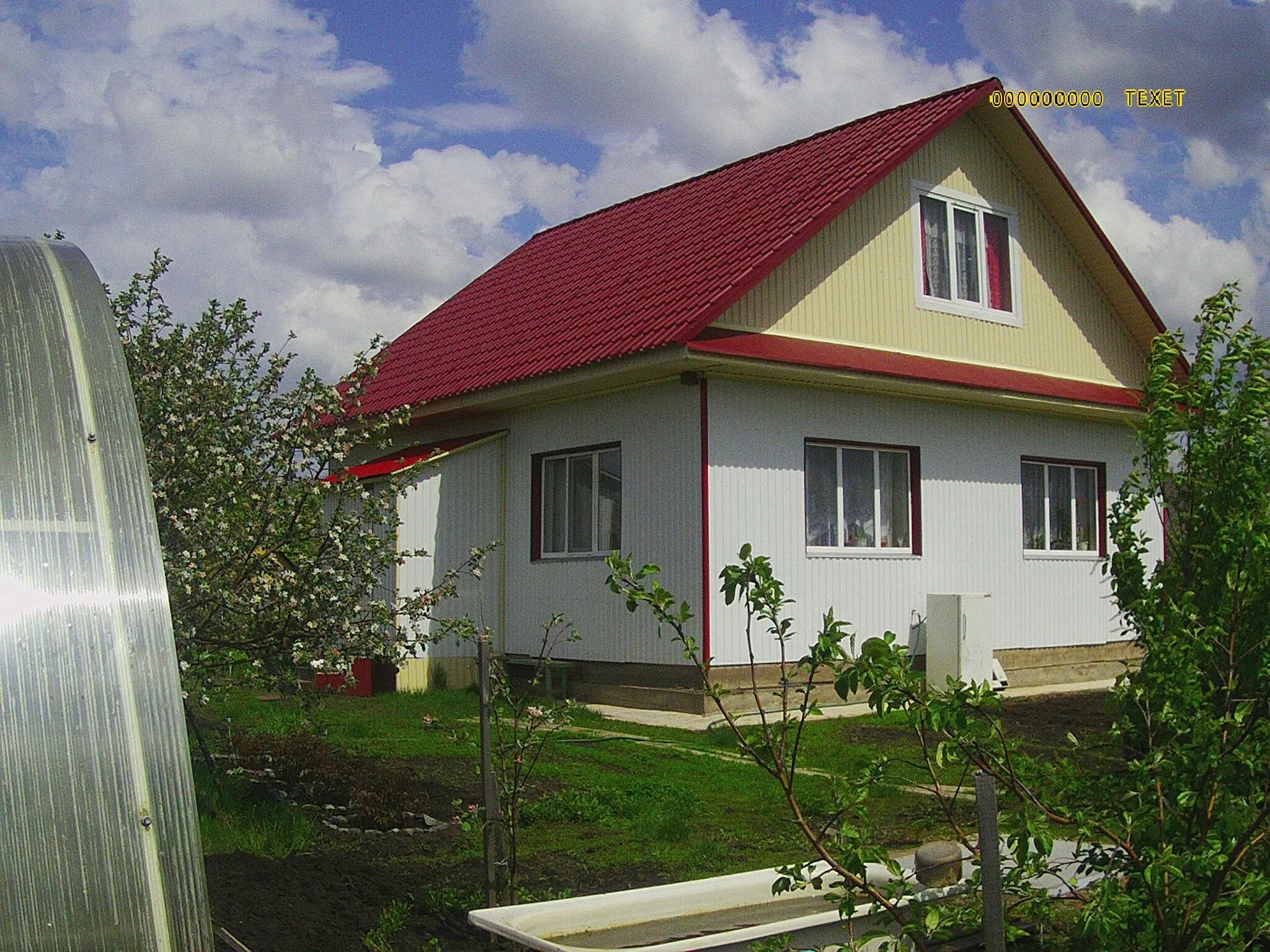 дачный домик из кирпича. дачный поселок. дача в подмосковье. деревня гусенки талдомский район. дом с участком.