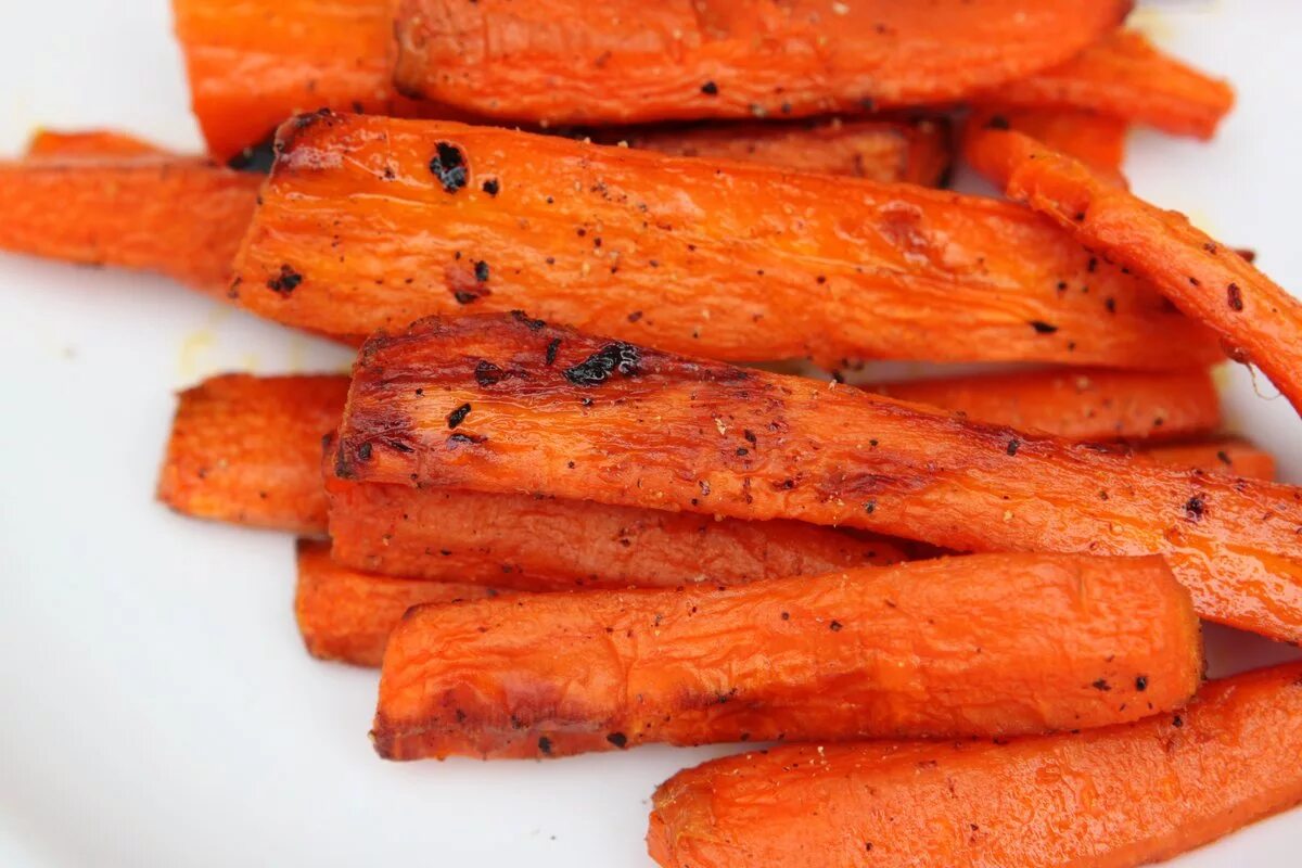 Как вкусно приготовить морковь. Блюда из морковки. Вкусные блюда из моркови. Блюда из моркови нарезанная. Аппетитная морковь.