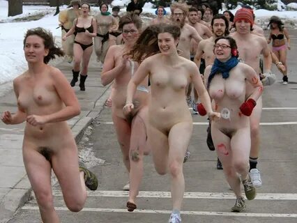 Nude runners