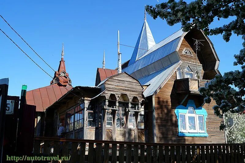 Дома владимирская область вязниках. Вязники дача Татаринцева. Дом купца Татаринцева Вязники. Вязники деревянный Модерн. Дом купца Малахова Вязники.