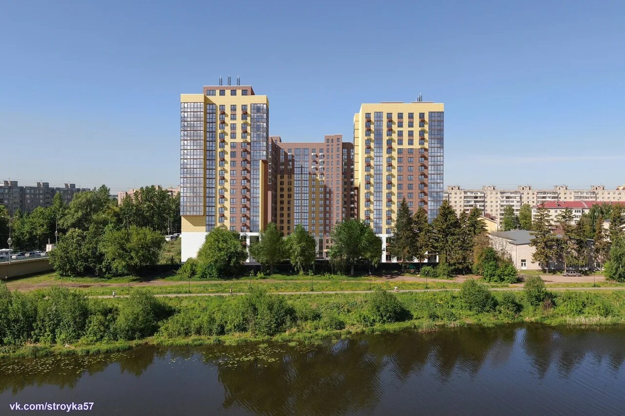 Набережная воронеж левый берег. Парк левобережный ростов. Левобережный берег химки. Воронеж правый берег. Парк в ховрино левобережный.