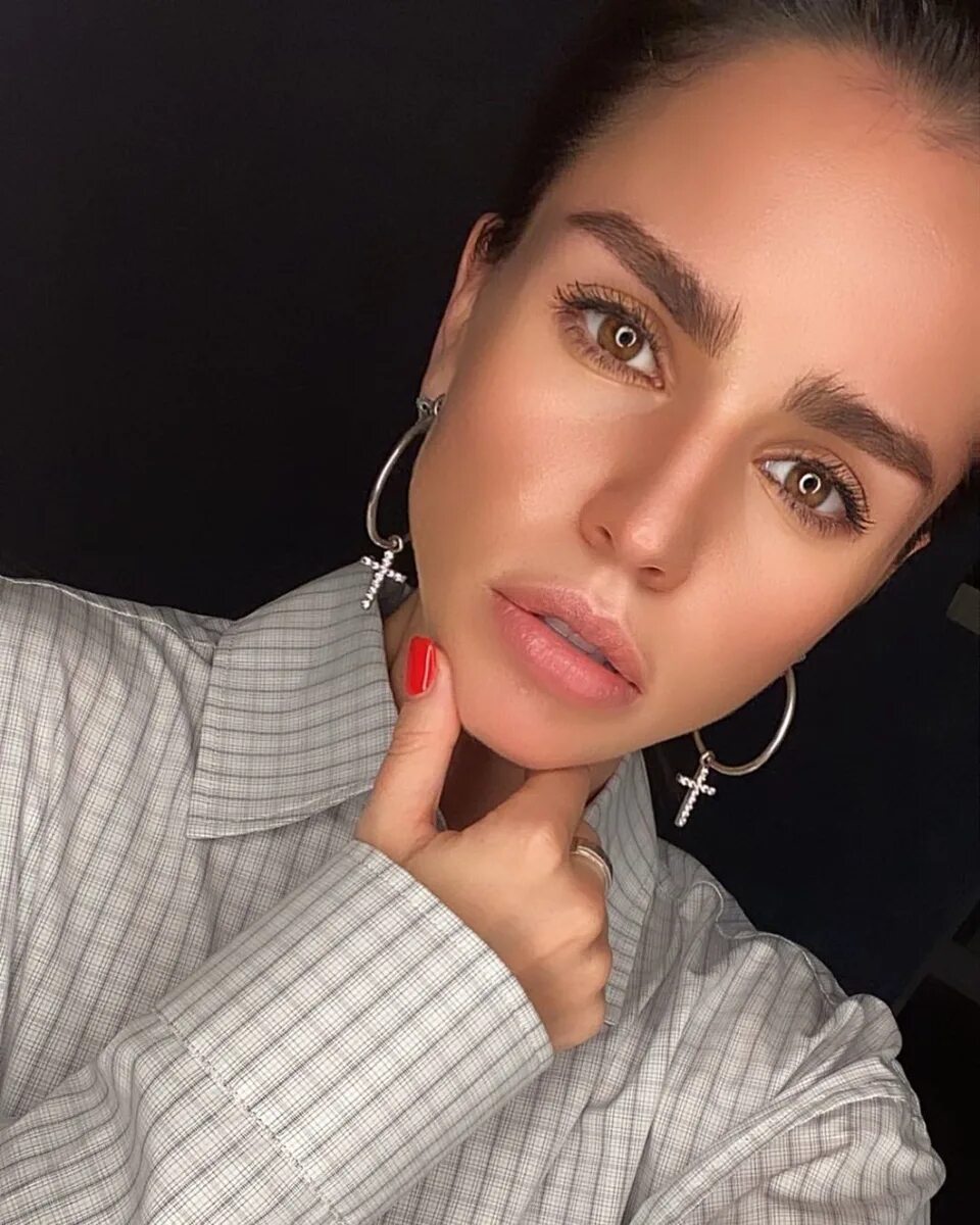 юлия сытник зиверт. юлия zivert. юлия сытник. певица юля зиверт. юлия зиверт.