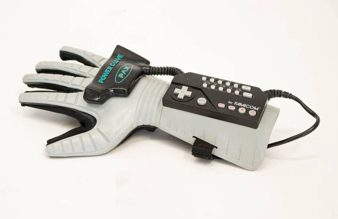 Нинтендо Power Glove. Перчатка Nintendo Power. Power Glove NES. Nintendo Power Glove 1989. Nintendo power