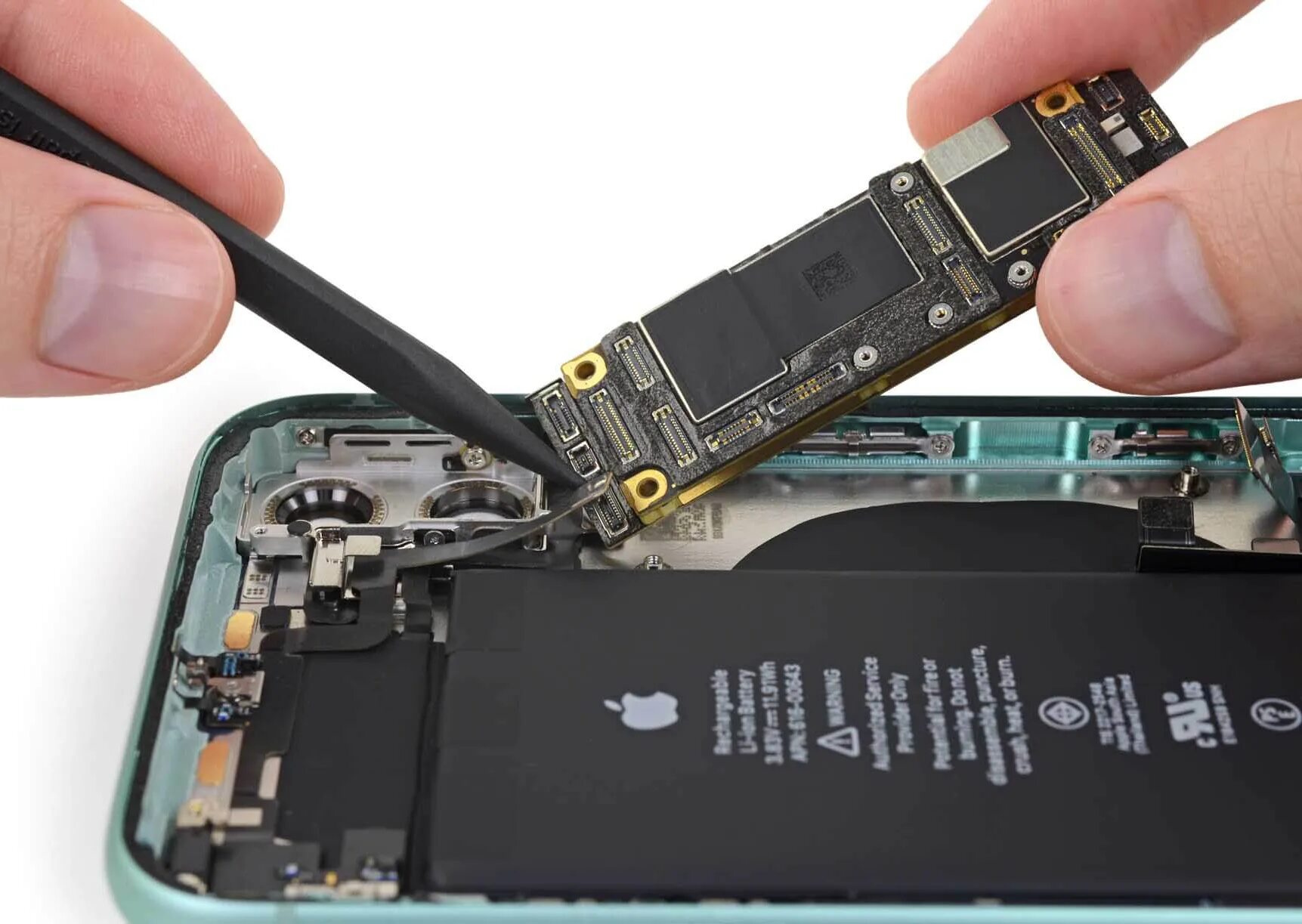 Iphone замена памяти. Iphone 11 Pro плата. Материнская плата iphone 11. Iphone 11 IFIXIT. Мат плата iphone 11.