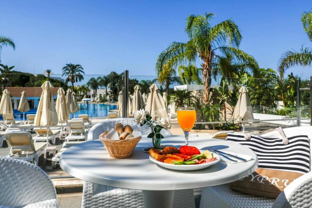 Отели кипра 4. Club christofinia 4*. кристофиния кипр. fun&amp;sun family club christofinia 4*. кипр айя-напа отели.
