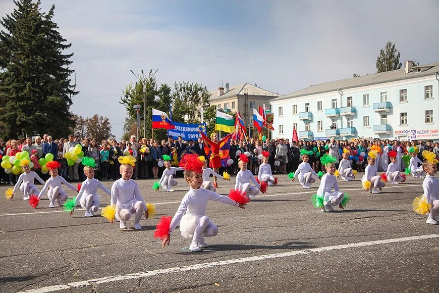 3 июля 2017 г. Калинка город Новозыбков. Плакат ко Дню города Новозыбкова. Тучково день города 2017. Калинка Новозыбков руководитель.