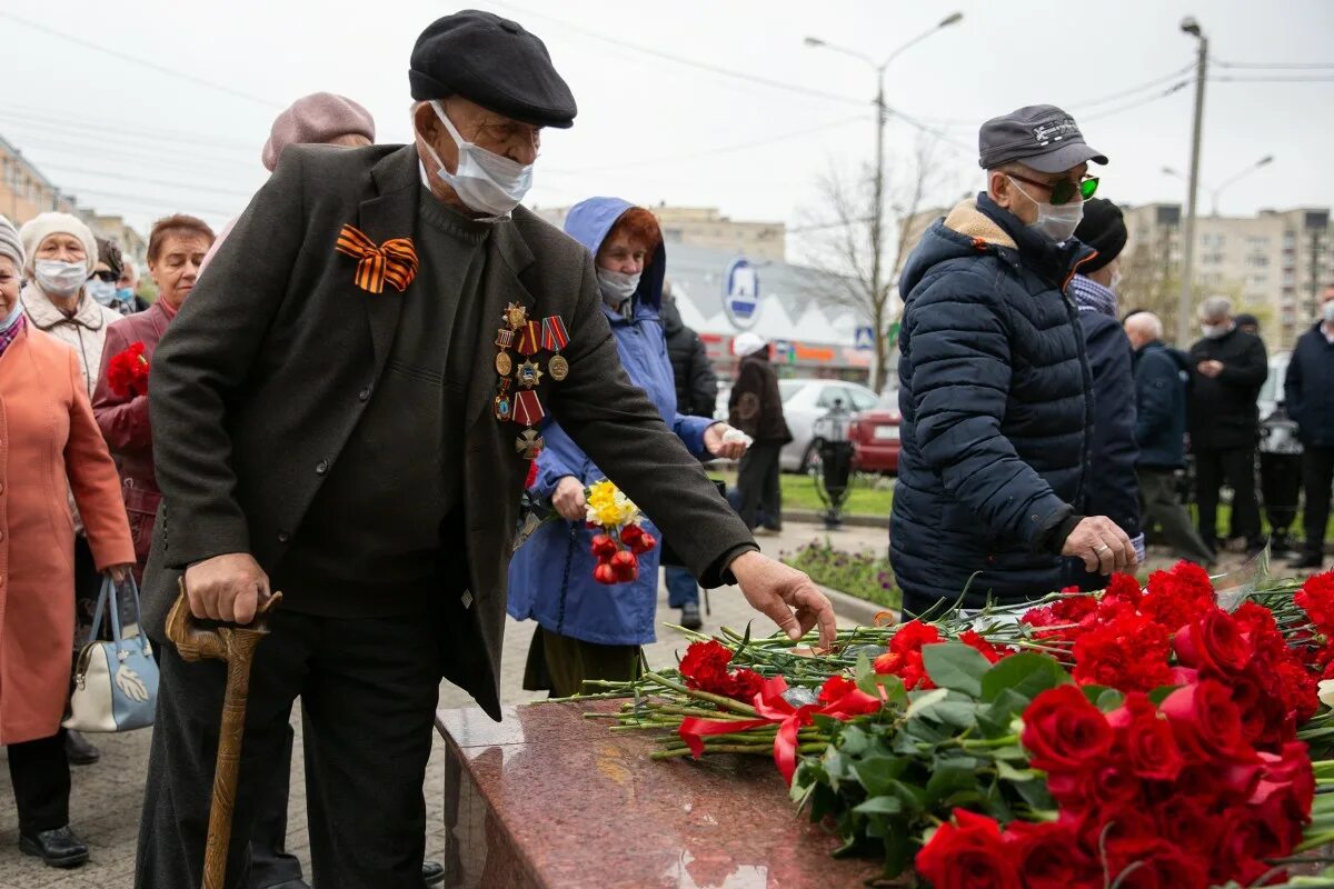 26 апреля день чернобыльской. 26 Апреля день памяти ликвидаторов аварии на Чернобыльской АЭС. Память о Чернобыльской катастрофе. День памяти ликвидаторов ЧАЭС. Чернобыльской АЭС память о жертвах.