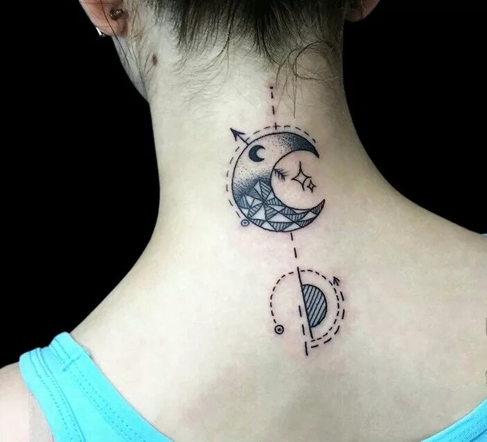 Луна полумесяц тату. Тату полумесяц. Тату месяц для девушек. Тату месяц для девушек. Тату полумесяц для девушек.