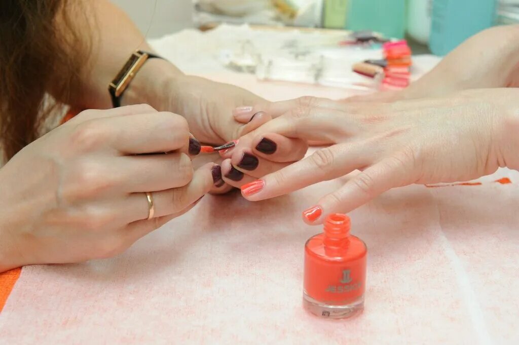 европейский маникюр. ногти. как сделать такие ногти. европейский маникюр. гель для наращивания ногтей.